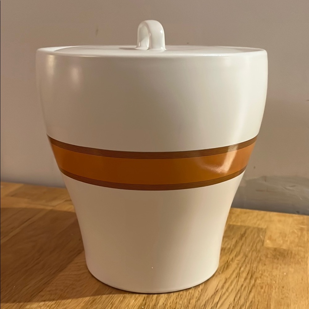 Ceramic Jar - Picture 3 of 6